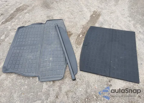 2021 Toyota Rav4 Xle z USA, uszkodzony, nr VIN 2T3P1RFV7MW154418